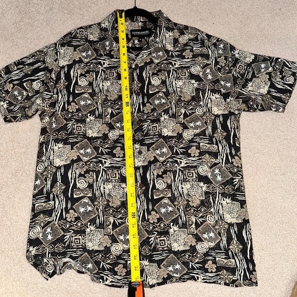 Ocean Pacific Vintage Men's Black Hawaiian Abstract Short Sleeve Shirt (Med) - Picture 4 of 11